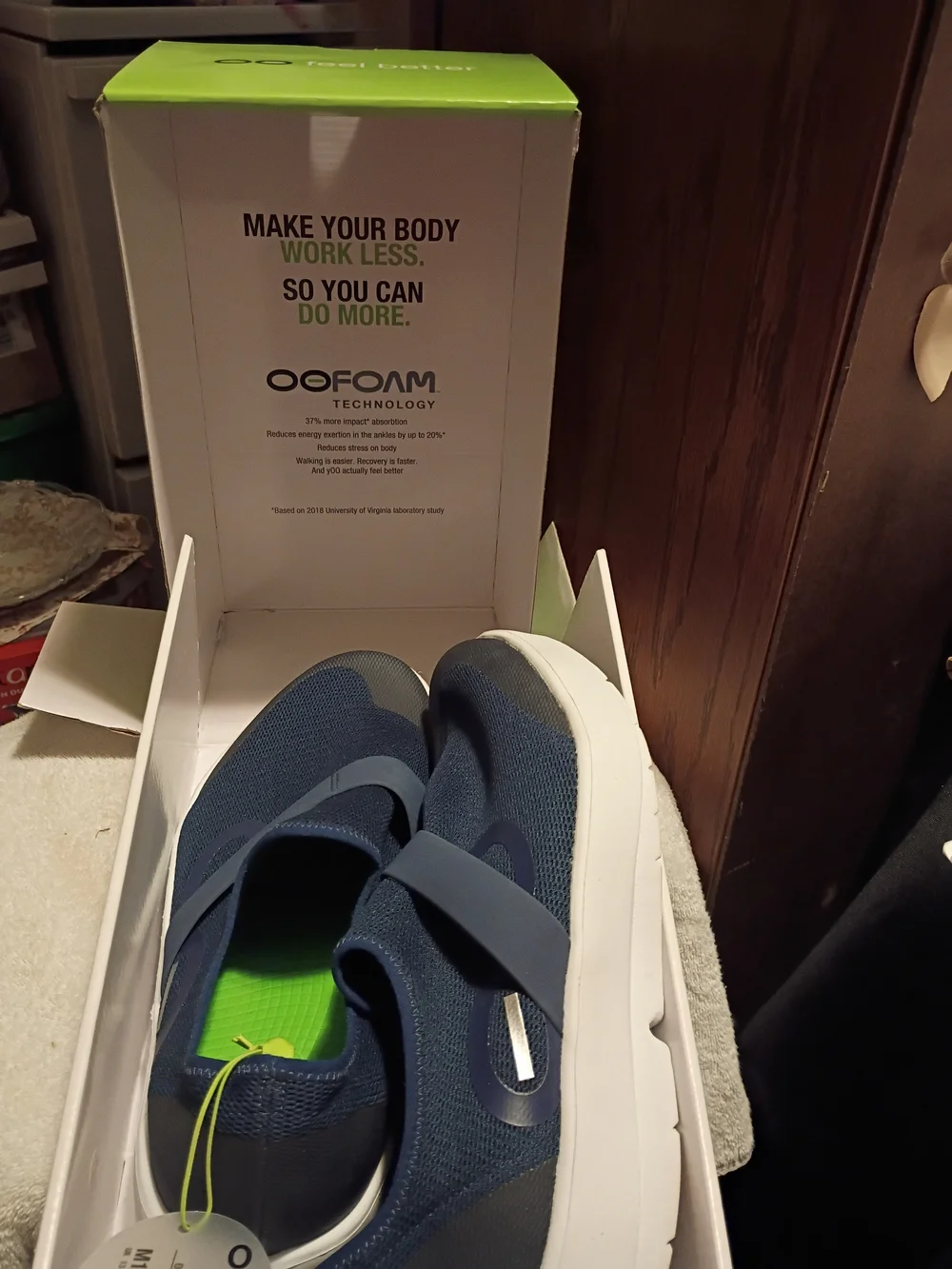 OOFOS comfortable casual